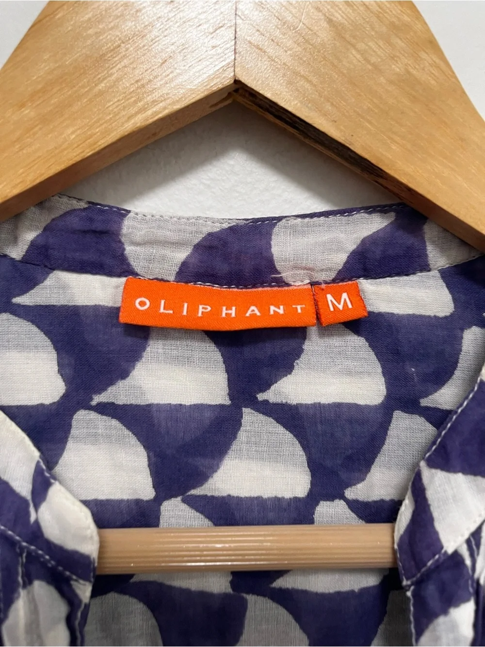 OLIPHANT INDIA Size M 100% Cotton Shirt Blouse Top Pintuck Navy White ***FLAWED